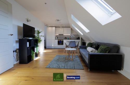 Grove Apartamento | One Bedroom Apartment By Arhouse Apartments Short Lets & Serviced Accommodation Kingston With Free WiFi