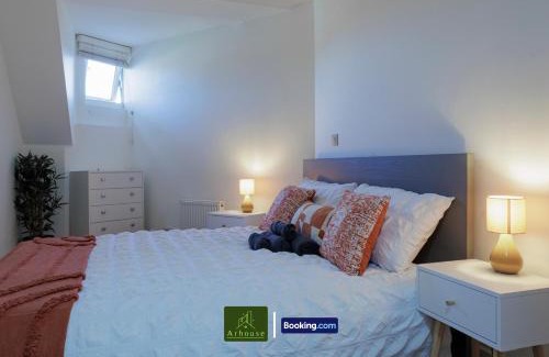 Grove Apartamento | One Bedroom Apartment By Arhouse Apartments Short Lets & Serviced Accommodation Kingston With Free WiFi