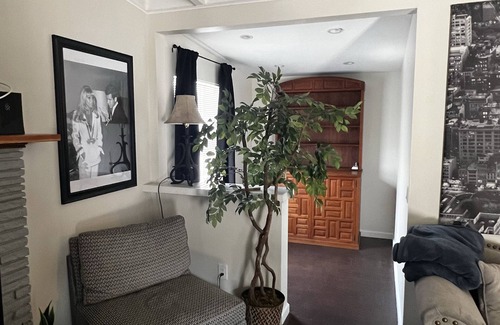 Santa Paula Casa | One bedroom house in historical Santa Paula. Pet friendly, Free WIFI