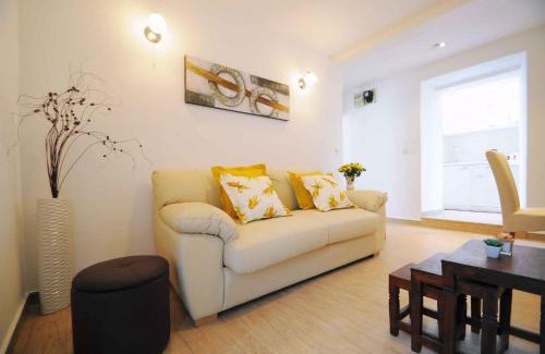 Presika Casa | One-Bedroom House in Labin I