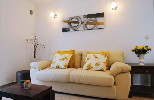 Presika Casa | One-Bedroom House in Labin I