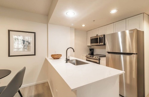 Village North Apartamento | One Bedroom in Whistler Village - Unit 613