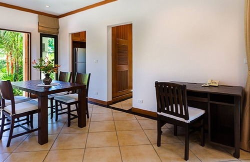 Nai Harn Villa | Villa de un dormitorio con jacuzzi en la playa de Naiharn, Phuket