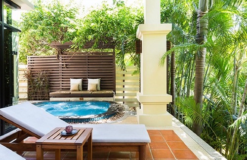 Nai Harn Villa | Villa de un dormitorio con jacuzzi en la playa de Naiharn, Phuket