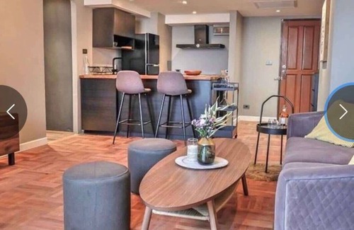 Nana Condominio | One bedroom luxury suite at Sukhumvit Bangkok !