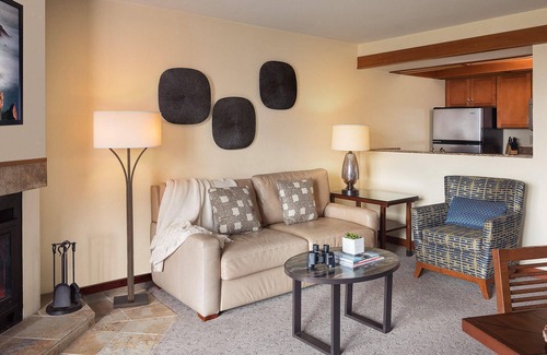 Carmel Highlands Complejo | ONE BEDROOM SUITE, CARMEL RESIDENCE RESORT AND CLUB!