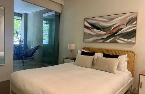 Surry Hills Apartamento | One Bedroom & Study in Surry Hills