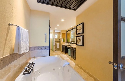 South Shore Hotel Area Apartamento | One Bedroom Suite at Garza Blanca Condo Puerto Vallarta