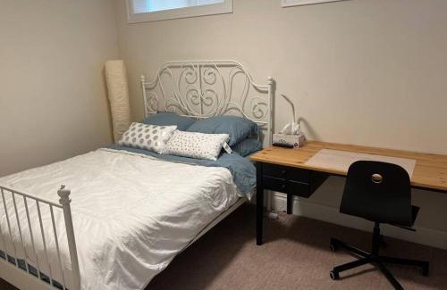 Arbutus Ridge Casa | One-bedroom Suite~Near downtown & UBC