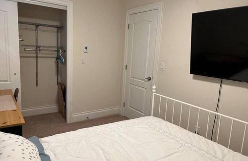 Arbutus Ridge Casa | One-bedroom Suite~Near downtown & UBC