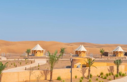 Al Madam Apartamento | One Bedroom Tent Near Desert Safari View Point
