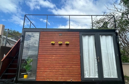 Aguadilla Pueblo Apartamento | ONE BEDROOM TINY HOME ALL TO YOURSELF W/ OCEAN VIEW AND FULL BATHROOM & KITCHEN