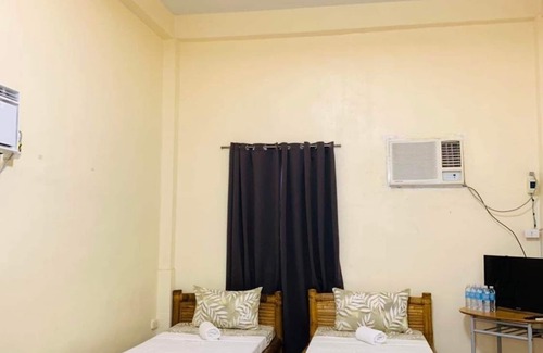 San Antonio Complejo | One bedroom with kitchen & shower room