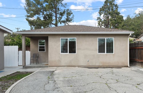 Glendora Casa | One Bedroom With Living Room Downtown Glendora
