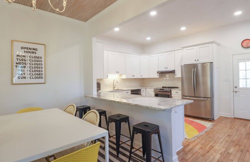 Pass Christian Cabaña | One block to beach - Kids Welcome - Great Rates - Cozy Cottage - Easy booking