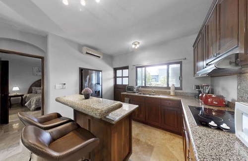 El Medano Ejidal Condominio | ¡Disfrute de sus vacaciones en Cabo en esta hermosa propiedad Premier de 2 dormitorios en el segundo piso!