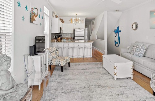 North Carolina Coast Casa | One House Two Sides w/Pool