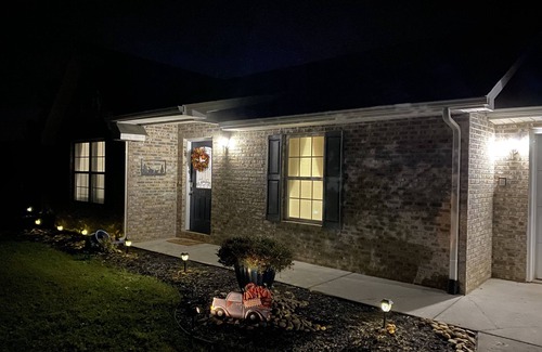 Seymour Casa | One level 3 BR/ 2 BA Home in Seymour!!!