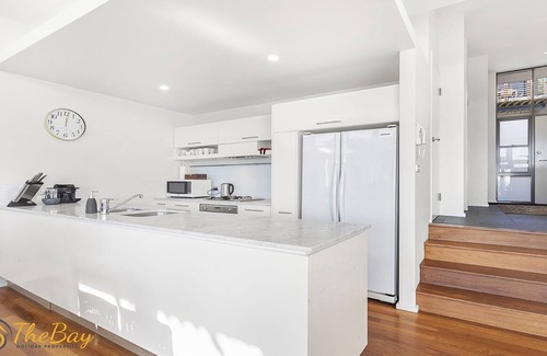 Boat Harbour Apartamento | One Mile Ridge No.15 - Beautiful bushland views - WiFi, Air Con - Pool in Complex