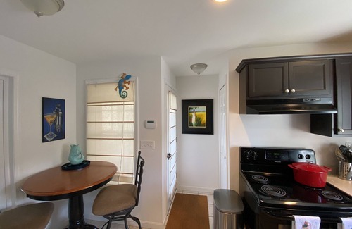 Wells Cabaña | One mile to the beach! 2 br condo with deck, A/C, full kitchen, washer, dryer