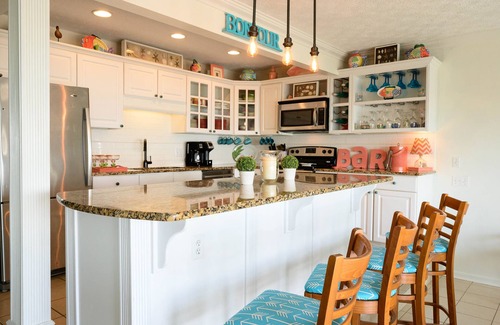 West Panama City Beach Condominio | . OCT NOV DIC abierto $ 200 por noche. Navidad TGiving NYE $ 310.