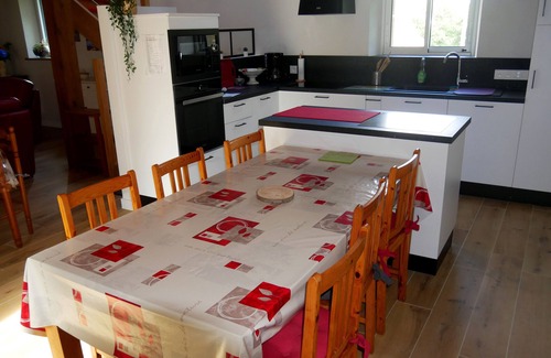 Riantec Casa | Nuevo! Casa de carácter renovada en 2019 a 2 pasos del mar