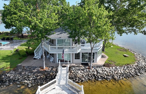Chapin Cabaña | One of a Kind, "Gazebo" Cottage on Beautiful Lake Murray, SC.