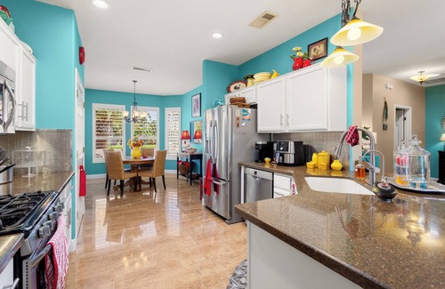 Desert Breeze Casa | ONE OF A KIND IN THE GRAND, GOLF COURSE, MOUNTAIN VIEWS AND SOLAR