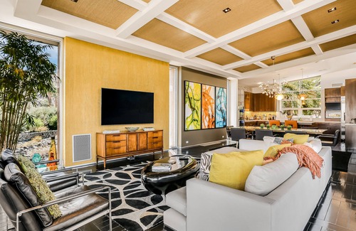 The Mesa Casa | One-of-a-kind luxury home with private pool & spa, WiFi, AC & on-site ruins
