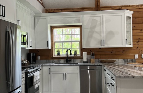 North Port Cabina | One of a kind, real log home in southwest Florida!