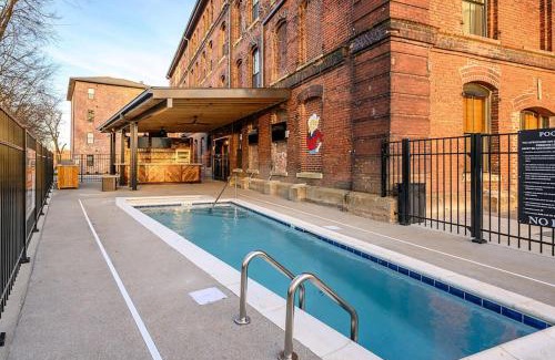 Nashville Casa | One-Of-A-Kind! Roll Up Garage Door-Pool, Speakeasy