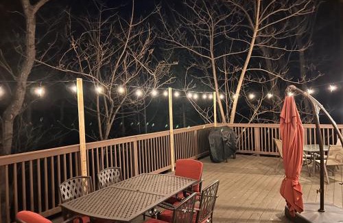 Basye Casa | One of a Kind Rustic Log Cabin near Bryce Resort - Large Game Room - Fire Pit - Large Deck - BBQ