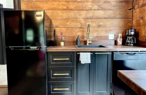 Travis Heights Casa | One of a kind. Steps from Soco!