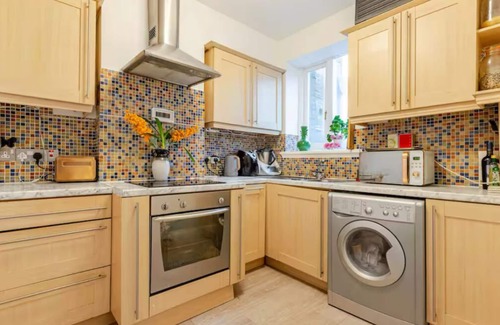 Earl's Court Apartamento | One room 1 min to Earls Court station shared in a flat in central London