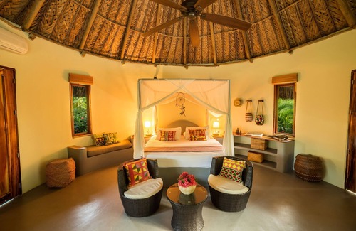 Palomino Cabina | One Santuario Natural