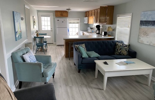 Carolina Beach Cabaña | Una calle Over - Cottage por el mar!