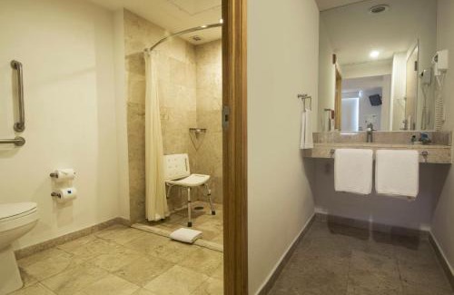 San Pedro Totoltepec Hotel | One Toluca Aeropuerto