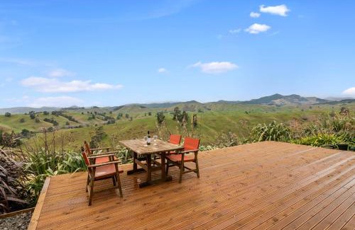 Wakefield Casa | One Two Eight - Richmond Holiday Home
