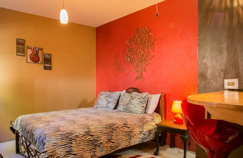 Eastwood Park Casa | One32 Guest House