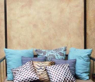 Barbican Apartamento | One32 Guesthouse Bejeweled