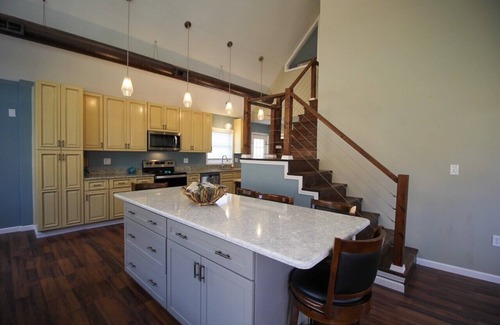 Cleveland Casa | Oneida Lake access close to The Turning Stone Casino and The Lakehouse