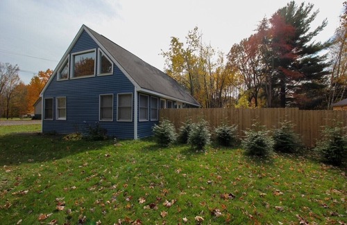 Cleveland Casa | Oneida Lake access close to The Turning Stone Casino and The Lakehouse