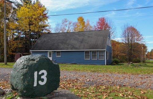 Cleveland Casa | Oneida Lake access close to The Turning Stone Casino and The Lakehouse