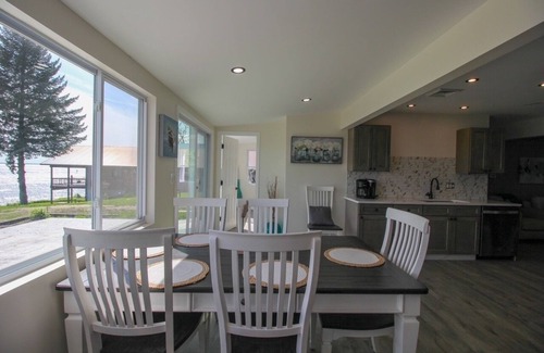 Cleveland Casa | Oneida Lake DIRECT LAKEFRONT RANCH Camp "Whataview"