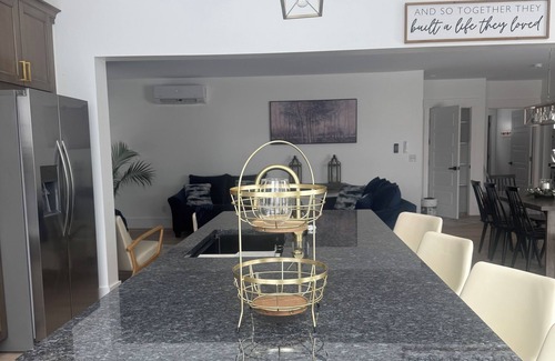 Durhamville Casa | Oneida Lake Jewels, Marie's Place: Stay and Play! 3 miles from Sylvan Beach!