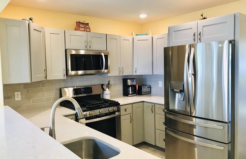 Central Square Casa | Oneida Lakefront Home with Dock @ Peaceful Big Bay