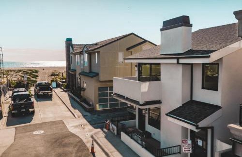 Santa Ana Heights Casa | ONeill I by AvantStay Coastal Paradise Steps from Beach Modern Decor