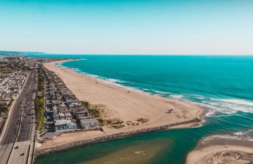 Santa Ana Heights Casa | ONeill I by AvantStay Coastal Paradise Steps from Beach Modern Decor