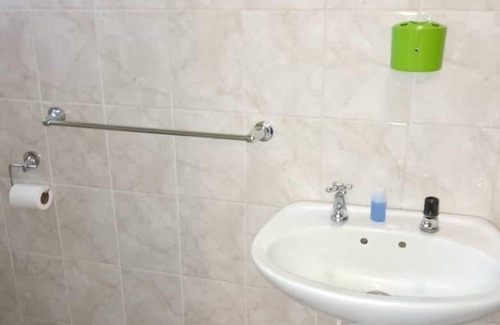 Windhoek West Cama Y Desayuno | Onguti Guesthouse