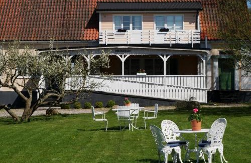 Tomelilla Casa | Onkel Enkels Pensionat